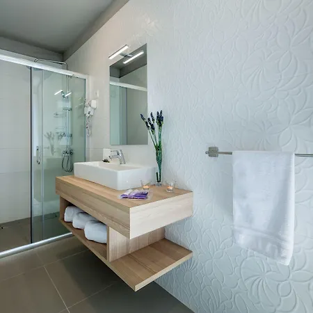 & Preelook Guest house 4*