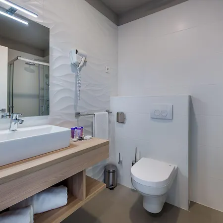 & Preelook Guest house