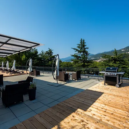 게스트하우스 & Preelook 오파티아