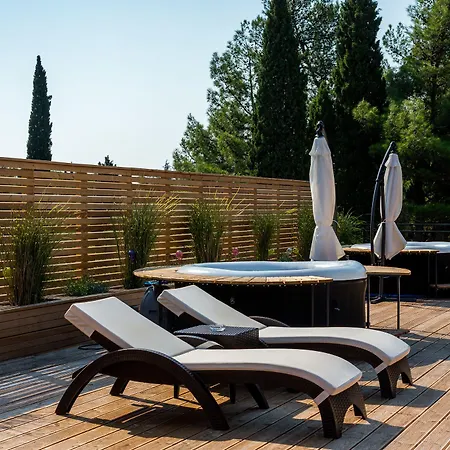 & Preelook Guest house 4*