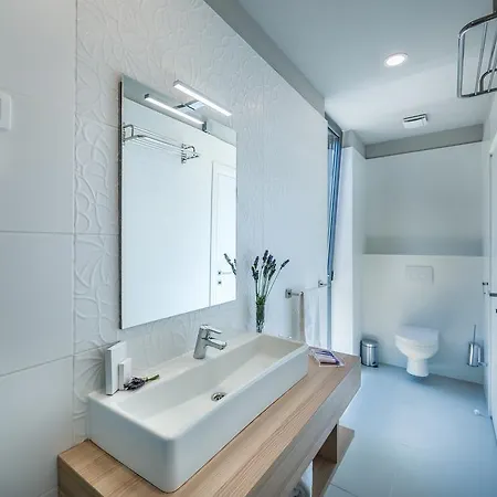 & Preelook Guest house 4*