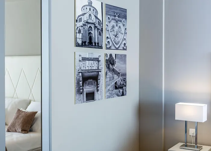 & Preelook オパティヤ