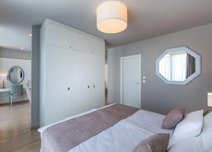 ゲストハウス & Preelook