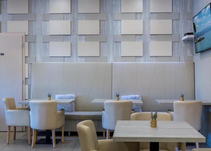 & Preelook 4* オパティヤ