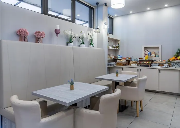 ゲストハウス & Preelook