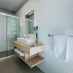 & Preelook Гостевой дом 4*