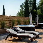 & Preelook Гостевой дом 4*