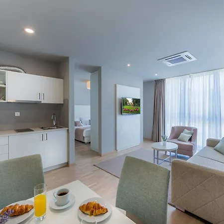 & Preelook 4* Opatija